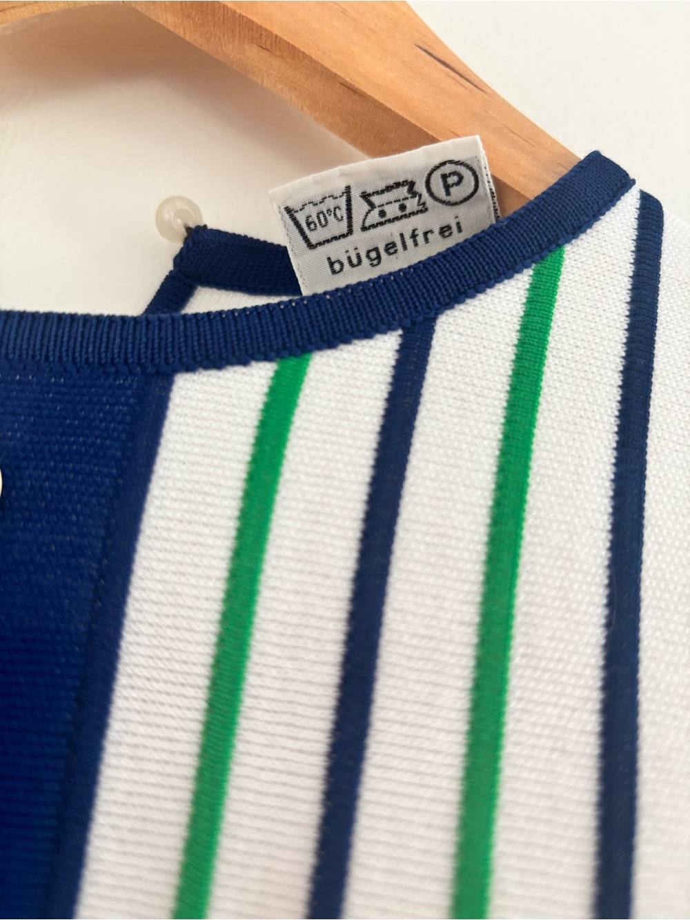 1970s vintage diolen striped sleeveless blouse - Picture 4 of 10